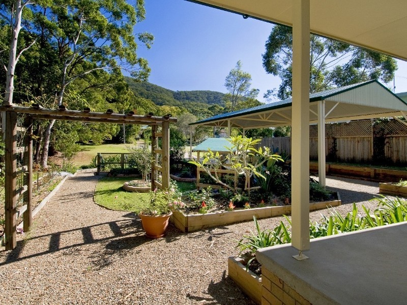 19 Lord Street, Laurieton NSW 2443