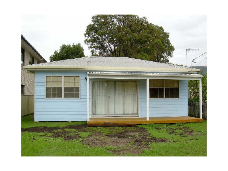 4 Bell Street, Dunbogan NSW 2443