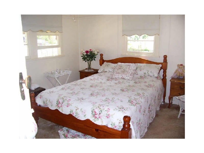 20 Church Street, Moorland NSW 2443