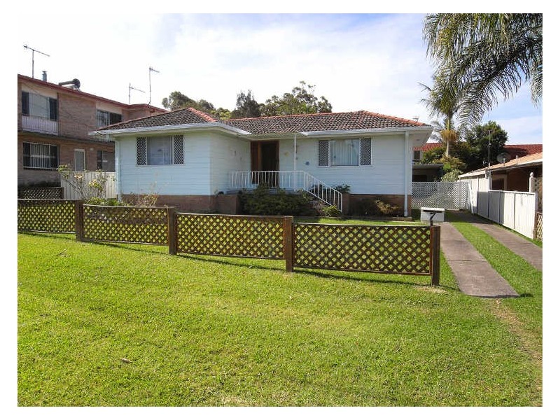 7 Mill Street, Laurieton NSW 2443