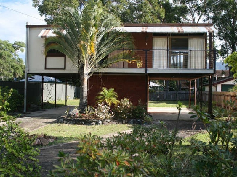 1 Leighton Close, North Haven NSW 2443