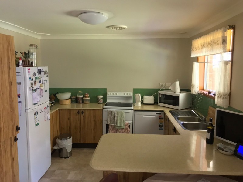 2 Peach Grove, Laurieton NSW 2443