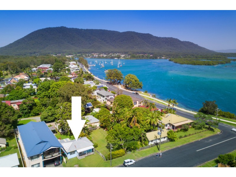 4 Bell Street, Dunbogan NSW 2443