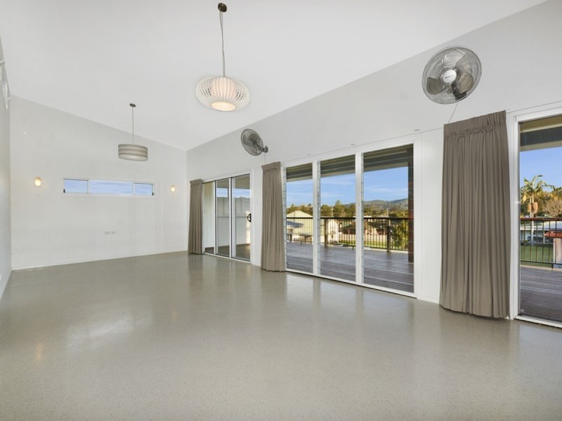 2 Steinmetz Lane, Kendall NSW 2439