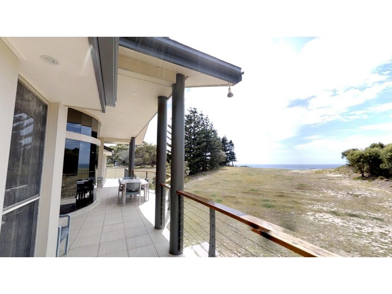 8 Iluka Way, Dunbogan NSW 2443
