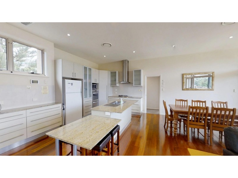 8 Iluka Way, Dunbogan NSW 2443