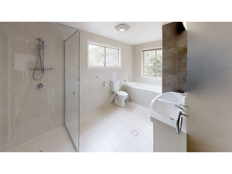 8 Iluka Way, Dunbogan NSW 2443