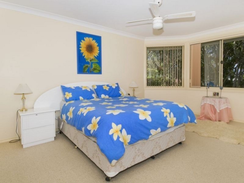 8 John Phillip Drive, Bonny Hills NSW 2445