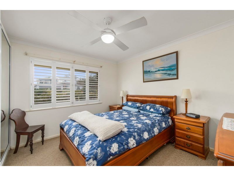 1 Seaview Avenue, Dunbogan NSW 2443