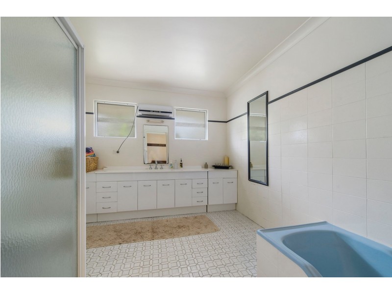 1 Seaview Avenue, Dunbogan NSW 2443
