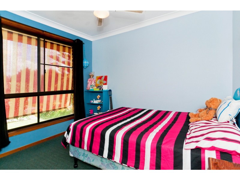 24 Fiona Crescent, Lake Cathie NSW 2445