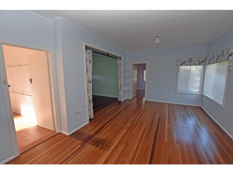 19 Lake Street, Laurieton NSW 2443