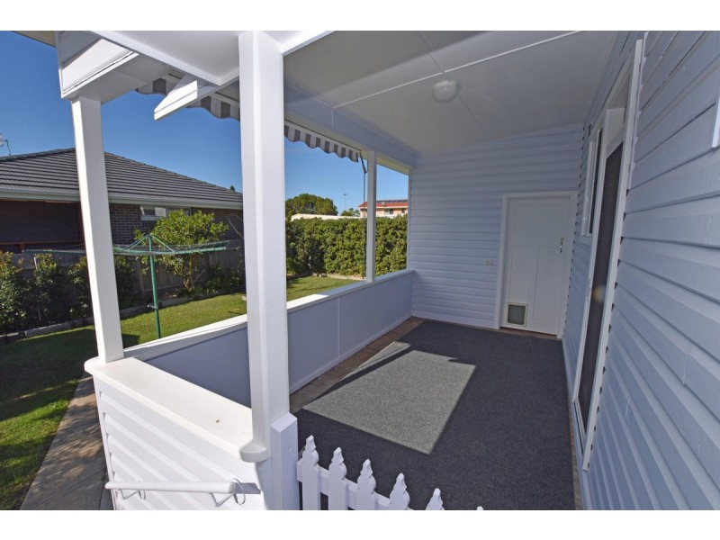 19 Lake Street, Laurieton NSW 2443