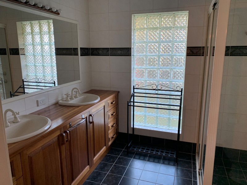21 Lakeview Crescent, West Haven NSW 2443