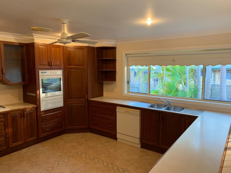 21 Lakeview Crescent, West Haven NSW 2443