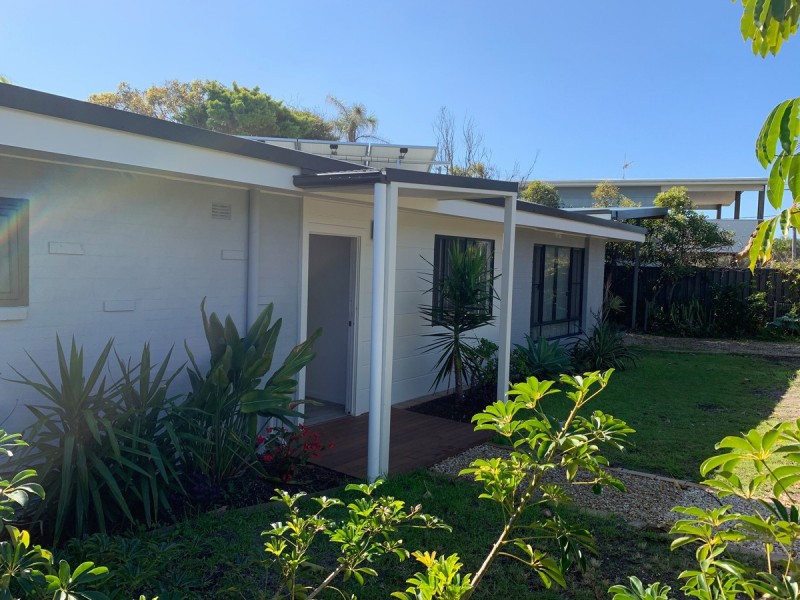1707 Ocean Drive, Lake Cathie NSW 2445