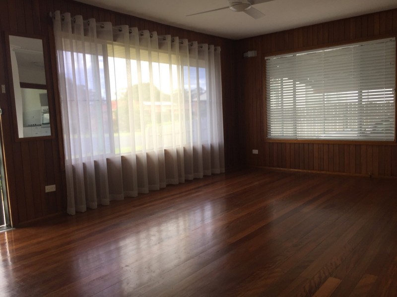 10 George  Street, Laurieton NSW 2443
