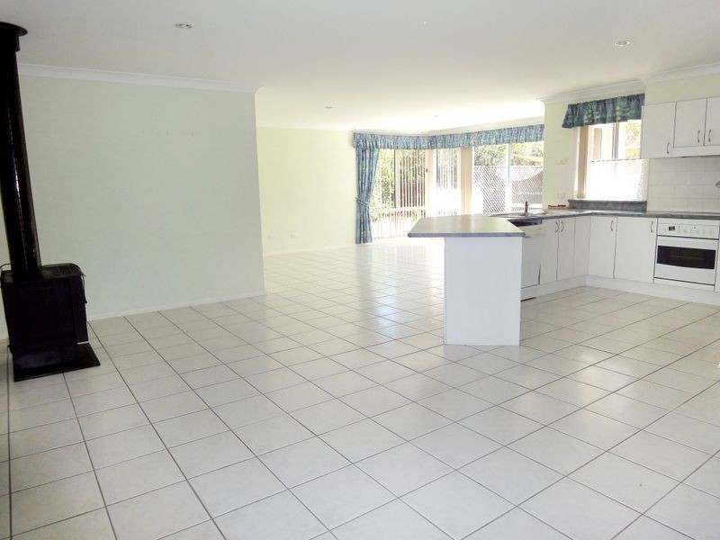 2 Iluka Way, Dunbogan NSW 2443