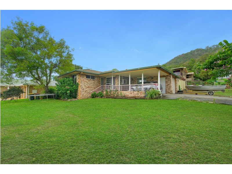 3 Waterview Crescent, West Haven NSW 2443