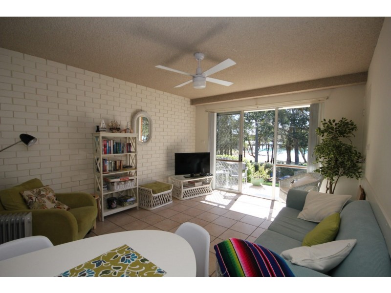 3/18 Aqua Crescent, Lake Cathie NSW 2445