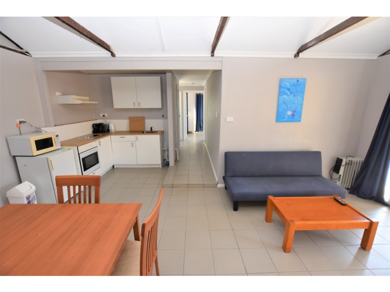 B/10 George Street, Laurieton NSW 2443