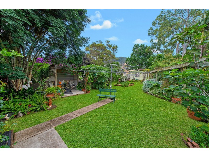 4 Lake Street, Laurieton NSW 2443