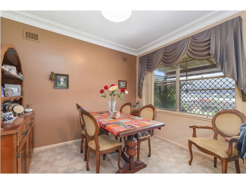 4 Lake Street, Laurieton NSW 2443