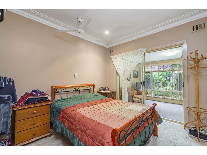 4 Lake Street, Laurieton NSW 2443