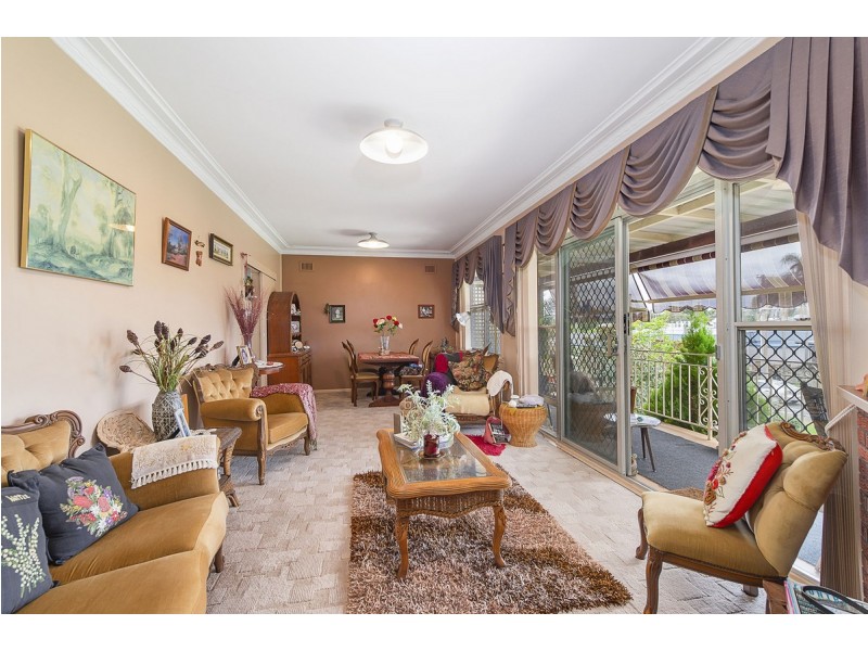 4 Lake Street, Laurieton NSW 2443