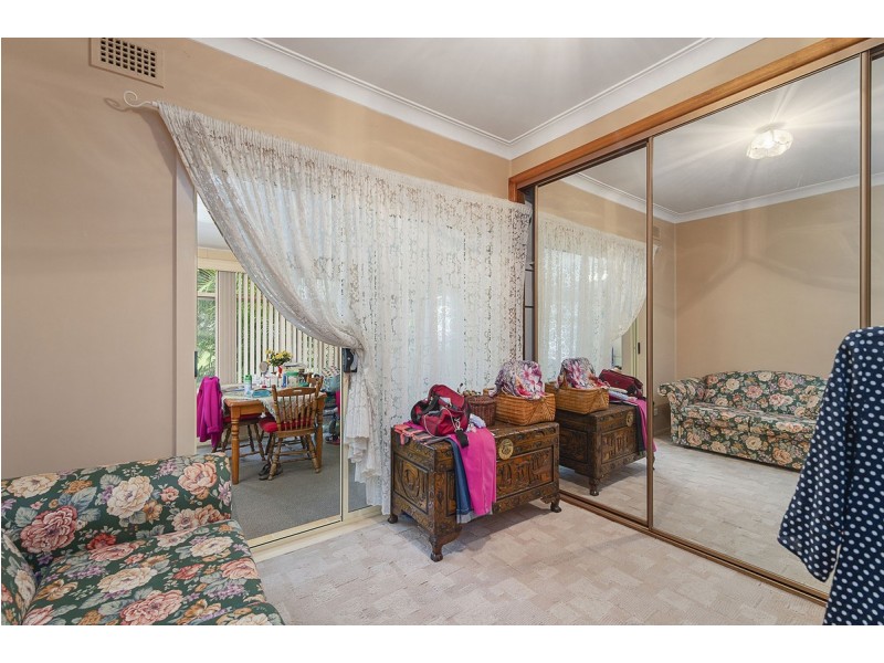 4 Lake Street, Laurieton NSW 2443