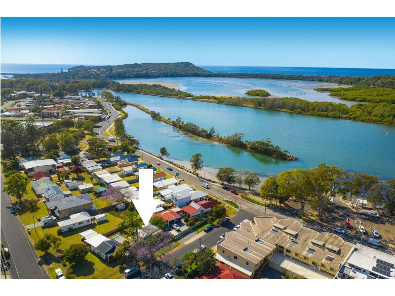 2 Vine Street, North Haven NSW 2443