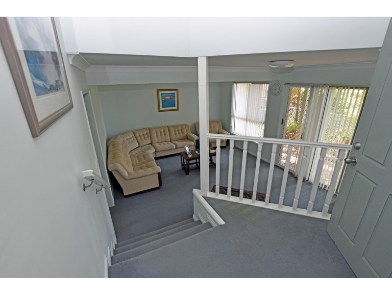 5/1649 Ocean Drive, Lake Cathie NSW 2445