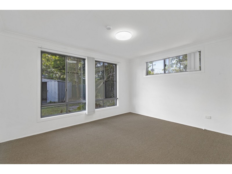 1707 Ocean Drive, Lake Cathie NSW 2445