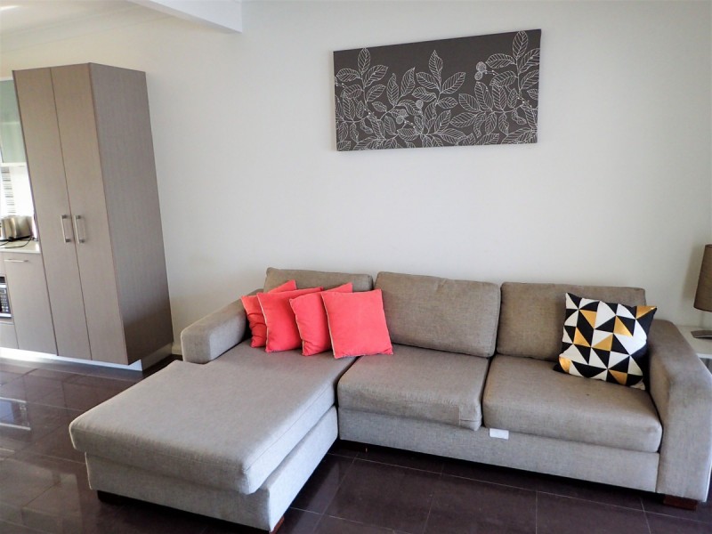 10/3-5 Bridge Street, North Haven NSW 2443