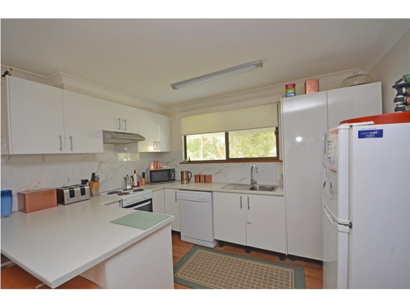 2 Haven Circuit, Laurieton NSW 2443