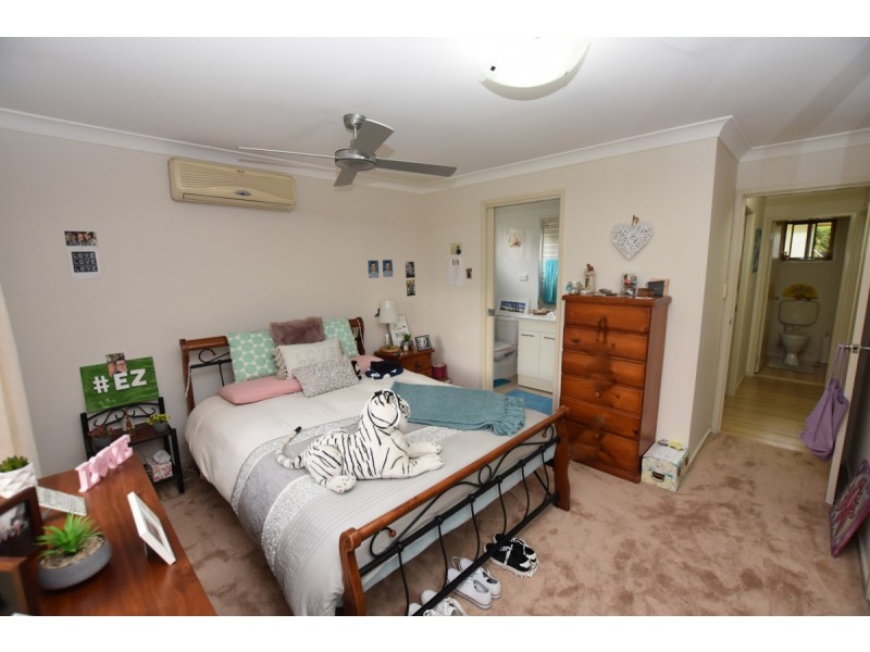 16 Honeysuckle Avenue, Lakewood NSW 2443