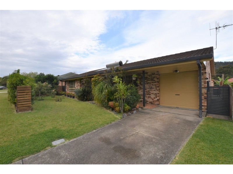 16 Honeysuckle Avenue, Lakewood NSW 2443