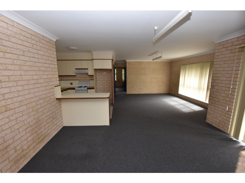 4/5A Gow Place, Laurieton NSW 2443