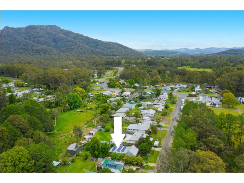 16 Thomas Street, Johns River NSW 2443