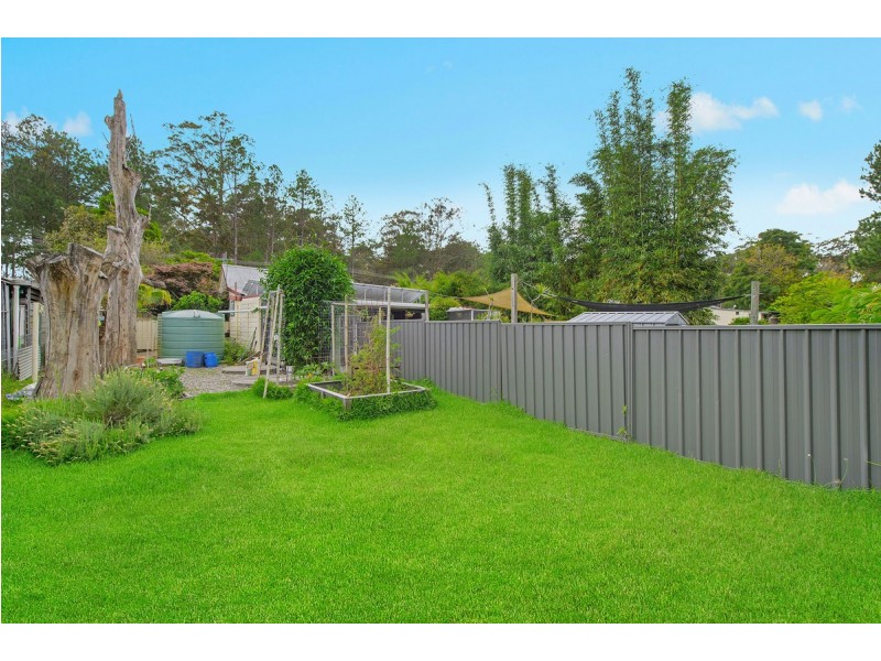 16 Thomas Street, Johns River NSW 2443