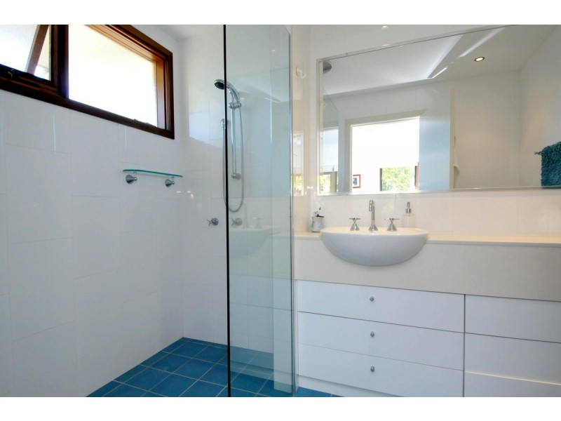 1 Bayside Avenue, North Haven NSW 2443