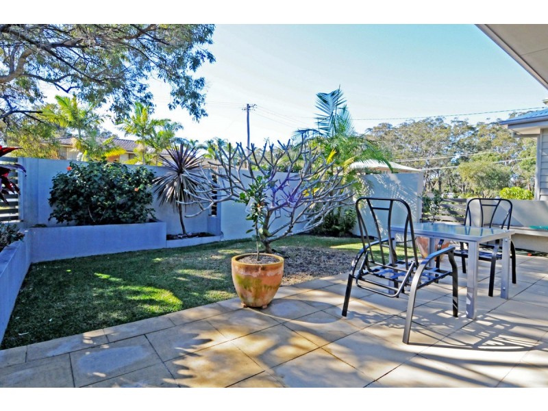 1 Bayside Avenue, North Haven NSW 2443