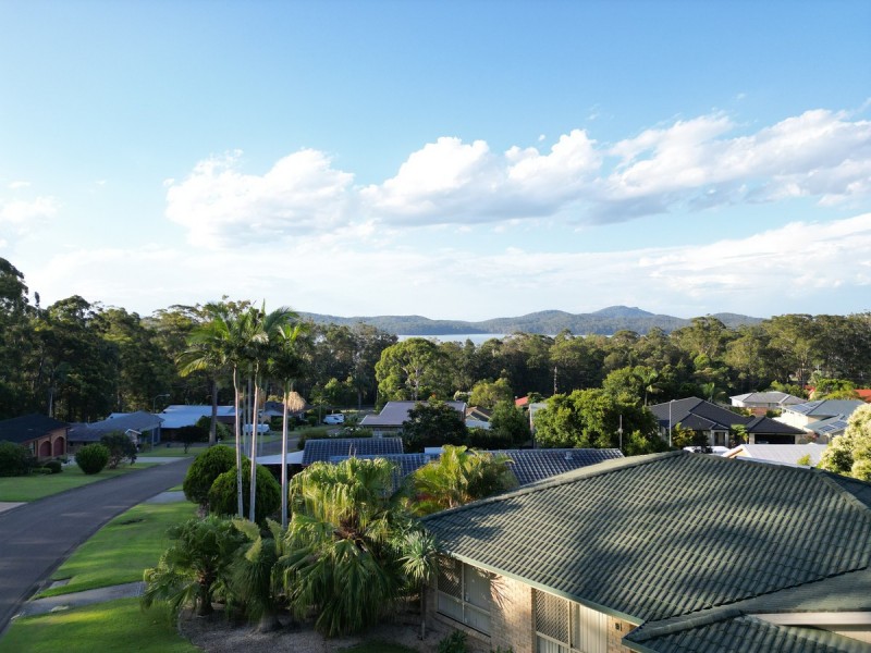 22 Waterview Crescent, West Haven NSW 2443