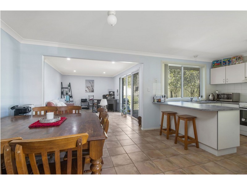 10 Lilli Pilli Close, Lakewood NSW 2443