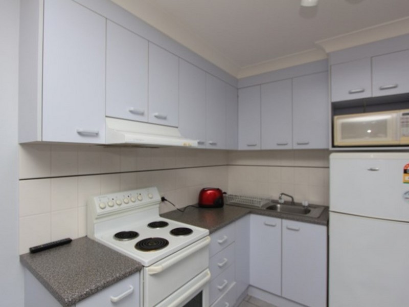 2/1 Edith Street, North Haven NSW 2443