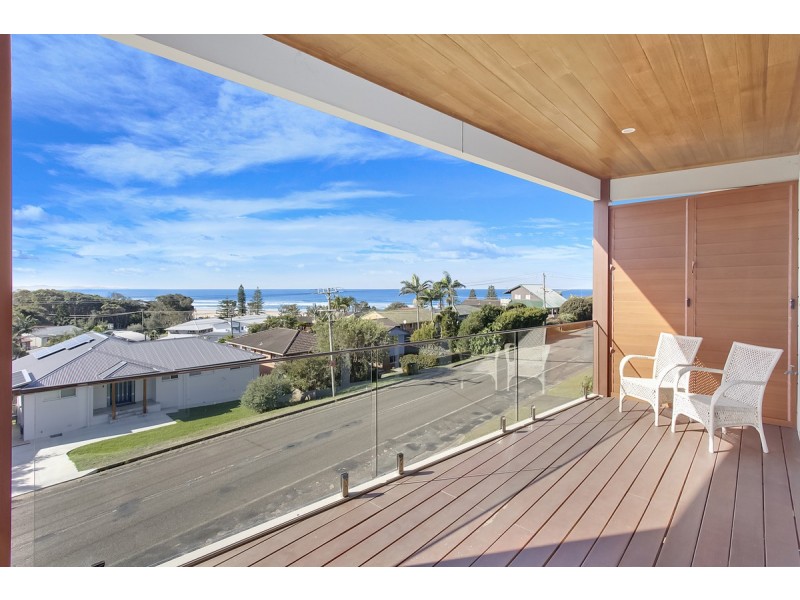 975 Ocean Drive, Bonny Hills NSW 2445