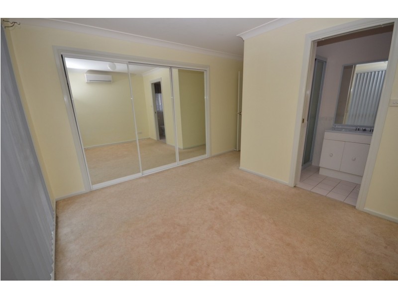 4 Lilli Pilli Close, Lakewood NSW 2443