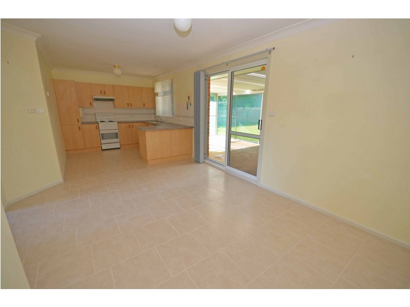 4 Lilli Pilli Close, Lakewood NSW 2443