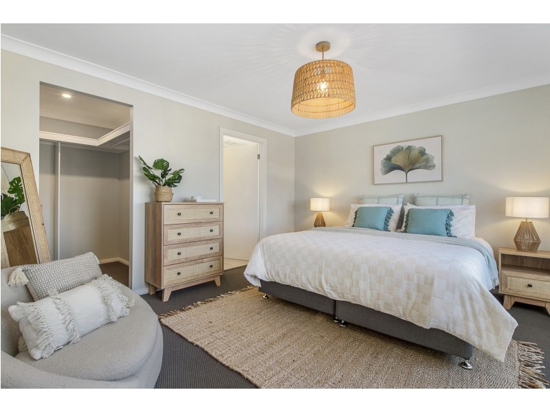 15 Marine Parade, Lake Cathie NSW 2445