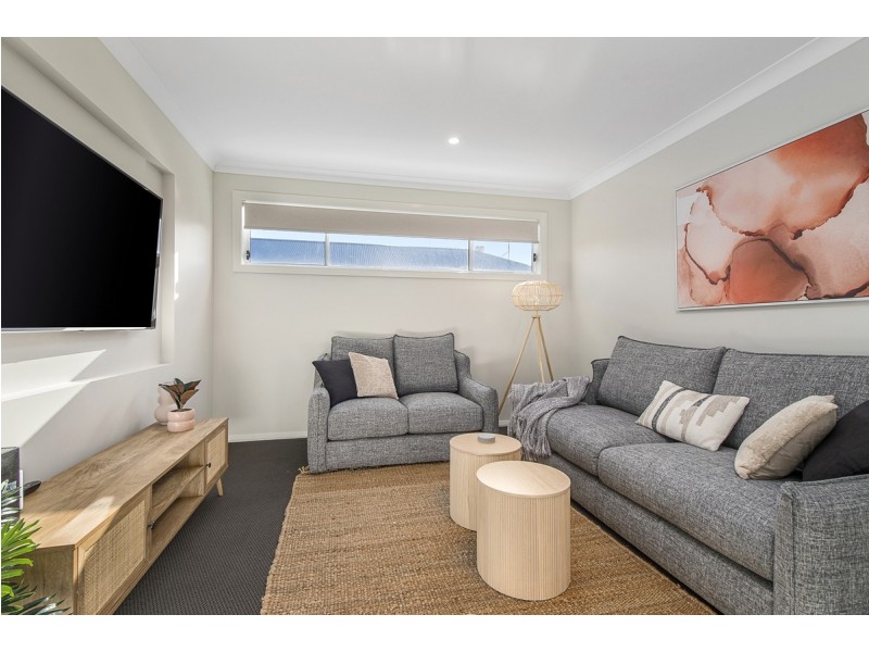 15 Marine Parade, Lake Cathie NSW 2445